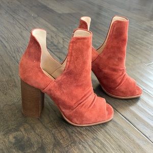 Kristin Cavallari like slouchy open tie bootie 5.5
